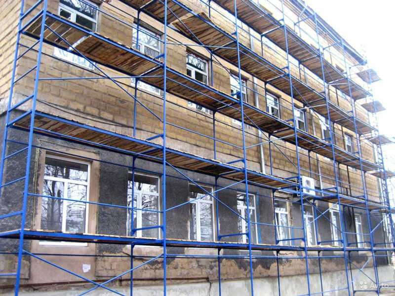 Будівельне риштування. Вишка тура. Леса строительные. Ліса. Риштовка.