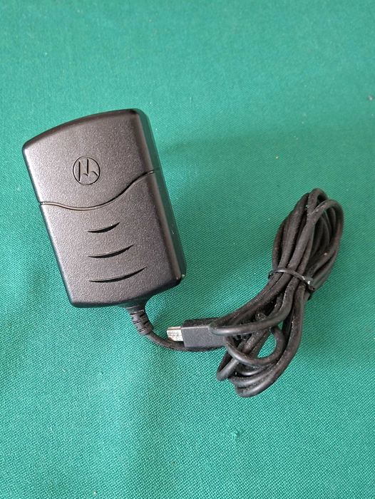 Carregador antigo Motorola FMP5202A para telemovel