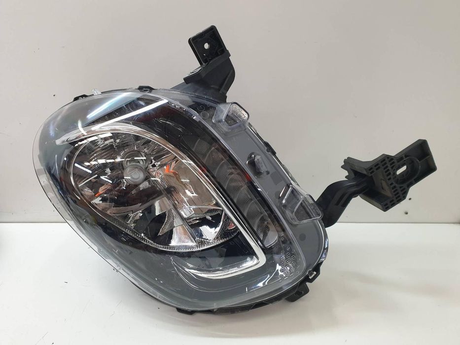 Farol Esquerdo Smart Forfour