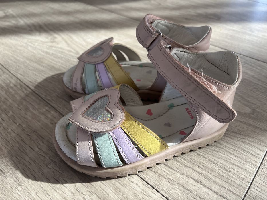 Sandałki dziewczęce Lasocki rozm. 24