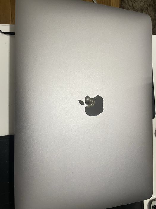 Macbook Pro 13” 2017/Intel i5/8GB RAM/128GB SSD