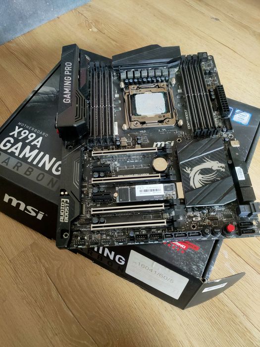 Płyta główna lga 2011-3 MSI x99a pro gaming carbon