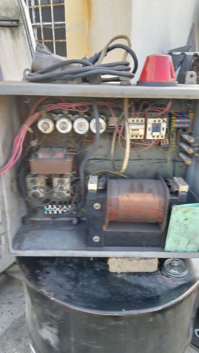 Magnez elektryczny na 220v
