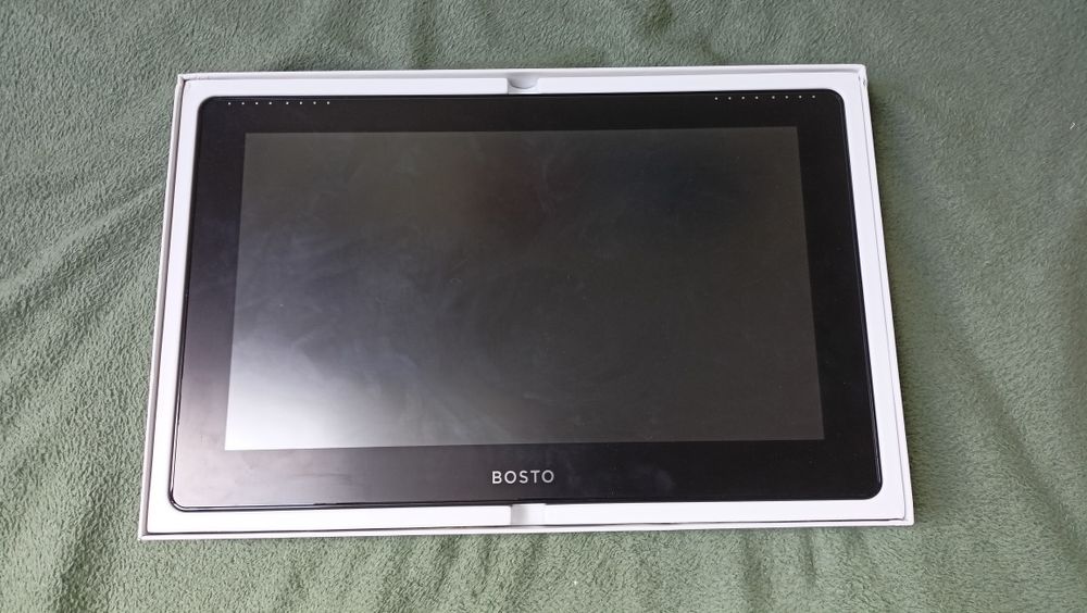 Tablet graficzny BOSTO BT-16HDT (reaguje na dotyk palcami)
