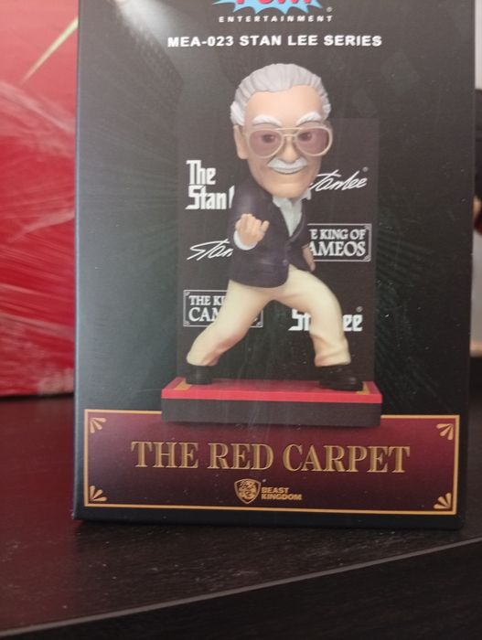 Figura stan lee red carpet