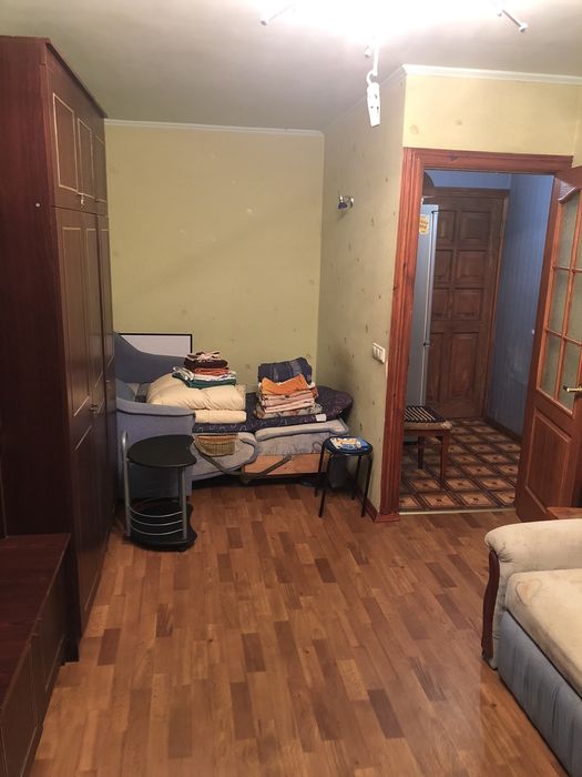 Здам квартиру, подобо, місяць, два. Метро Деміївська Документи ,