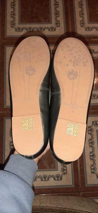 Продам балетки Russell & Bromley