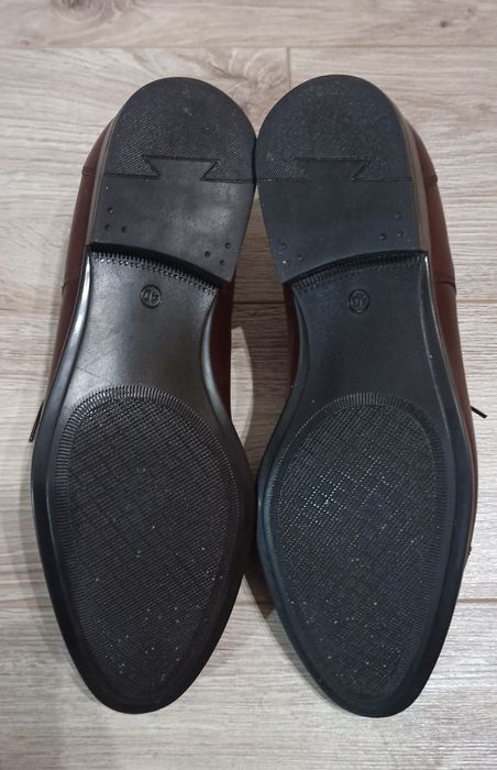 Buty skórzane lavard rozm. 40