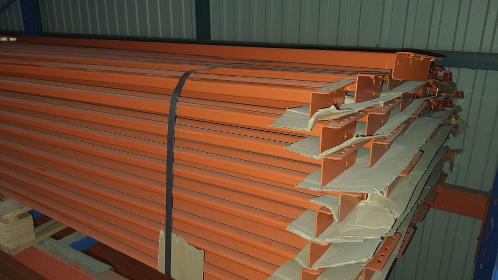 estantes de arrumação diversa resistentes para desocupar