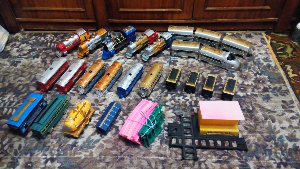 Іграшковий залізничний набір