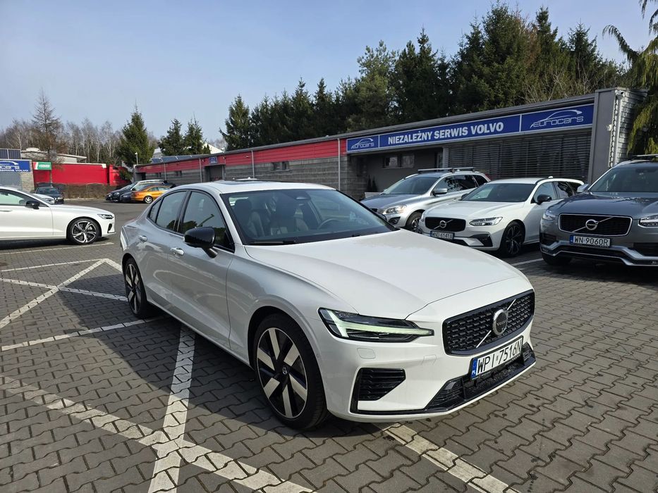 Volvo S60 Ultimate Dark T8 Plug-in Hybrid, FV23%,Panoramiczne okno,Gwarancja