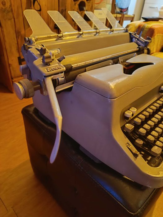 Maquina de Escrever Everest 1958–1959 Model 92