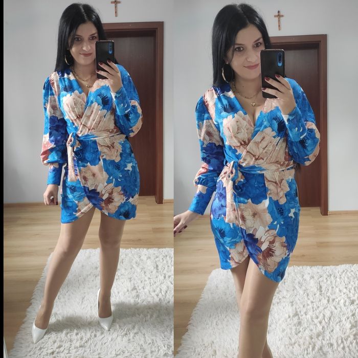 Sukienka krótka w kwiaty