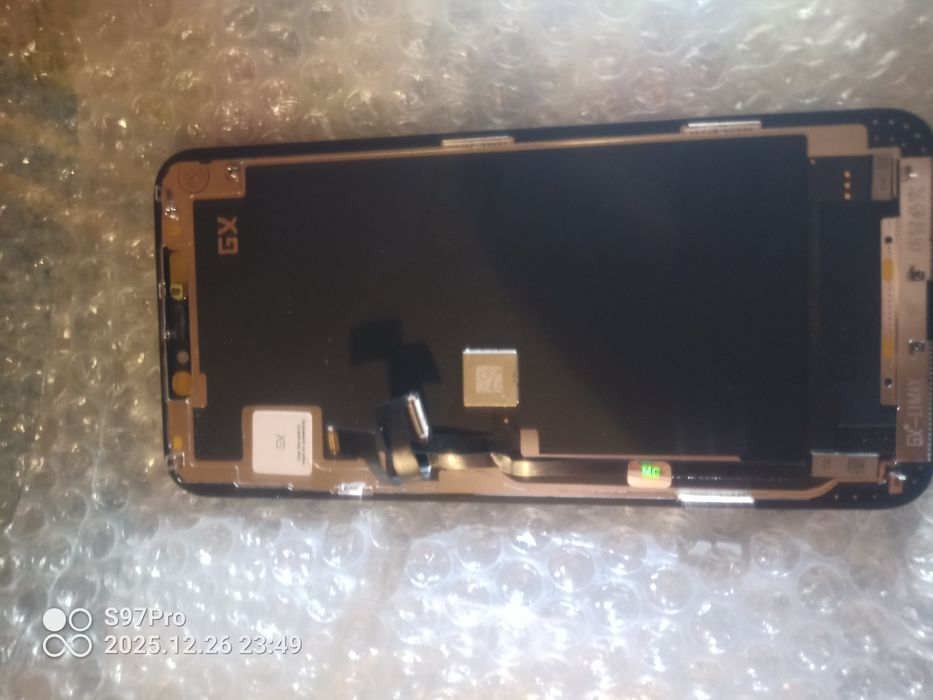 Дисплей 11 про макс