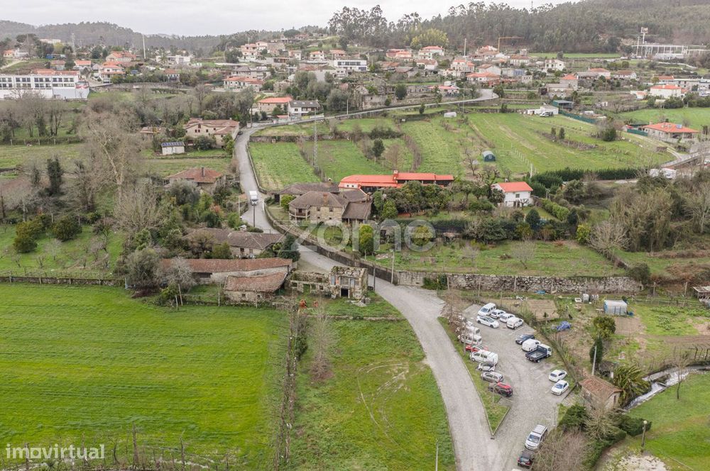 Moradia Para Recuperar em Oliveira de S. Pedro