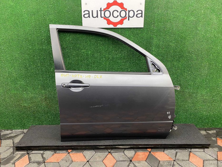 Дверка передня права Mitsubishi Outlander