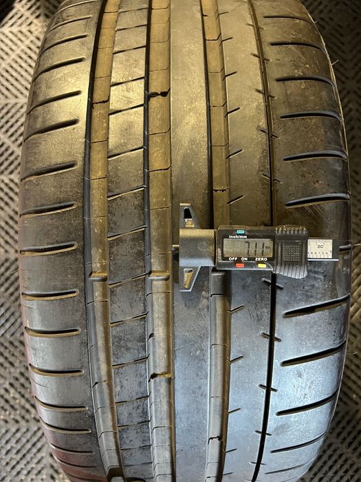255/40r19 Michelin