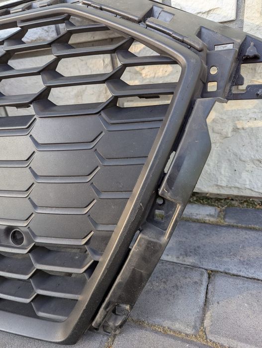 Atrapa grill chłodnicy Audi A3 8Y
