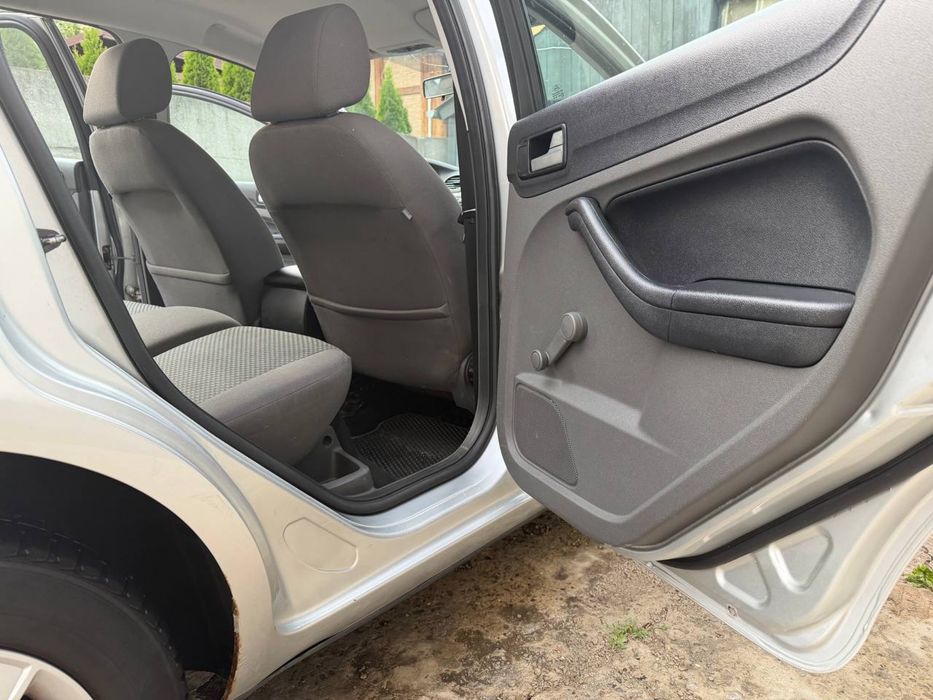 Ford focus 2 2006р гарний стан