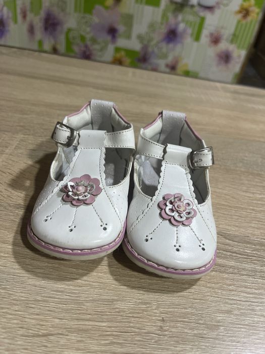 Туфельки на девочку 20 размер