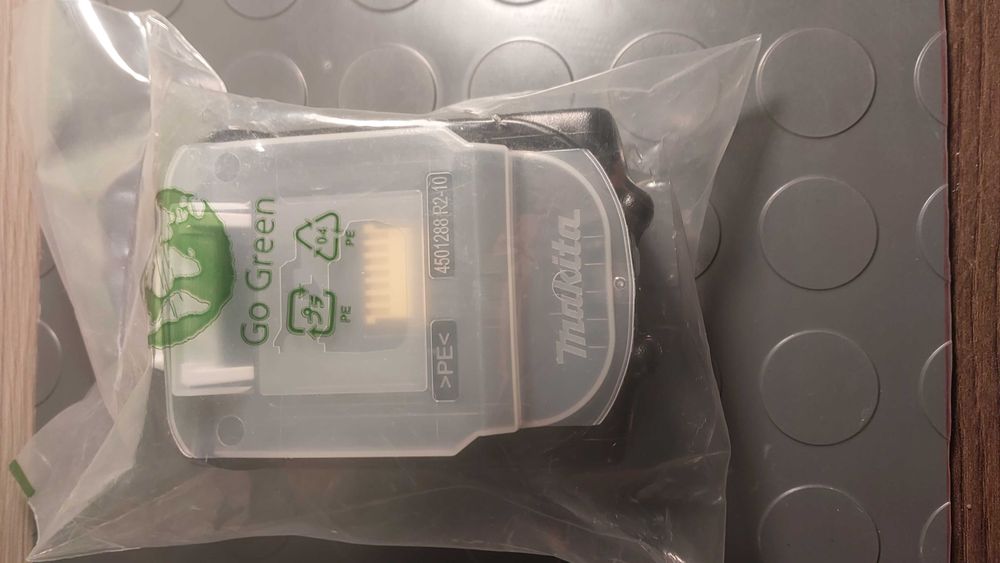 Akumulator Li-Ion Makita 18V 3Ah nieużyany fabryczne opakowanie