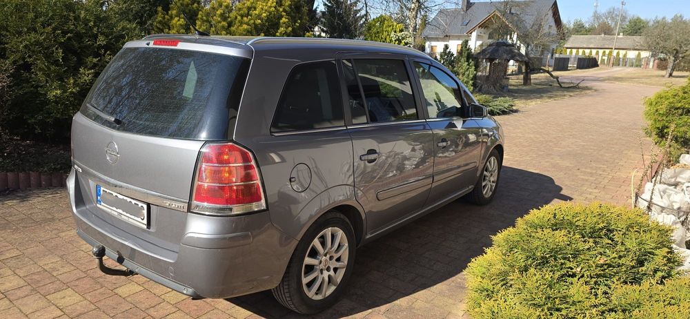 Zafira B diesel 7 osób ZADBANA