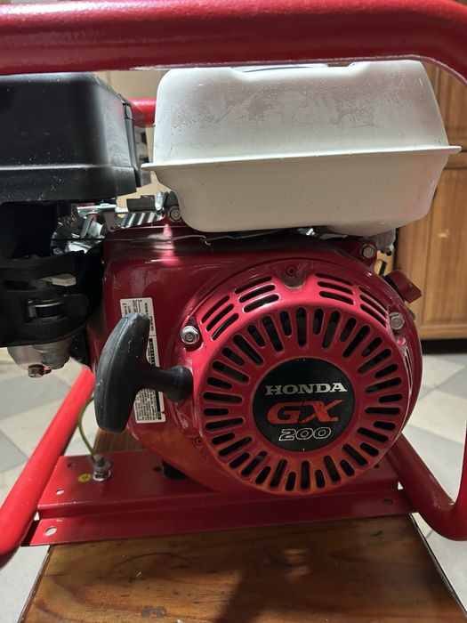 Генератор  honda