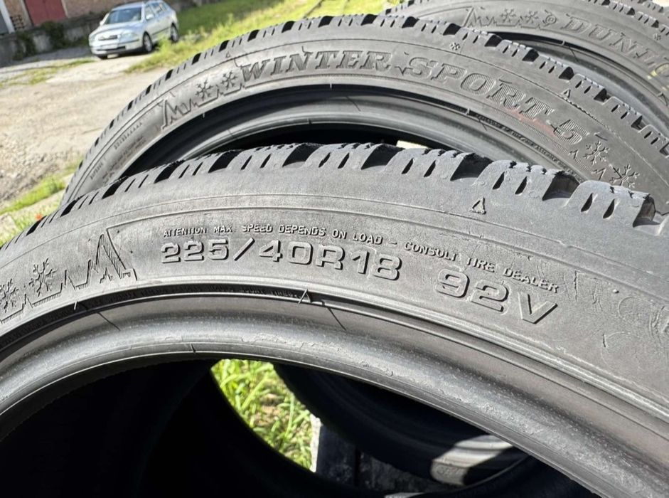 Зимові шини Dunlop 225/40 r18