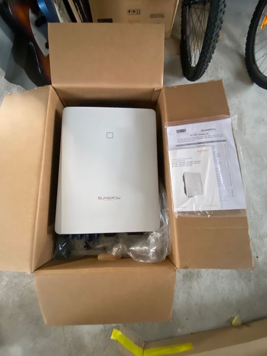 Vendo inversor solar novo,SUNGROW trifasico de 17 KW   MODELO SG17RT