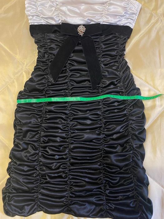 Вечірня святкова коктейльна сукня