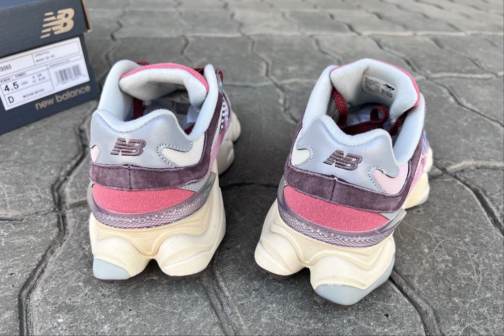 Кросівки жіночі New Balance 9060 Cherry Blossom Pack Mineral Red