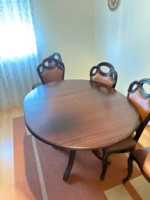 Mesa jantar extensivel e 6 cadeiras