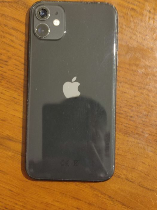Продам телефон iPhone 11