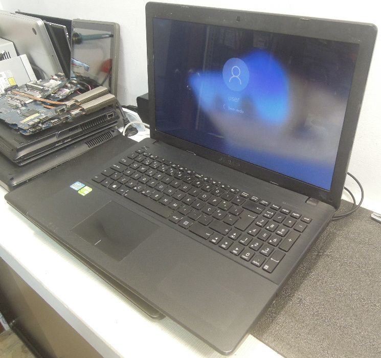 Asus X552L i5-3337U Dual Graphics64409551794049123