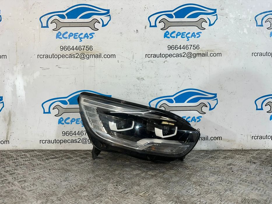 Otica Farol Frente Frontal Direita LED Original HELLA Renault Scenic