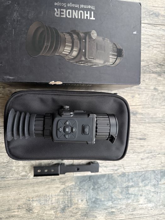 Тепловізійний приціл HikMicro Thunder TH35