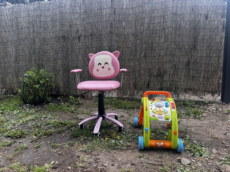 Fotel obrotowy i chodzik