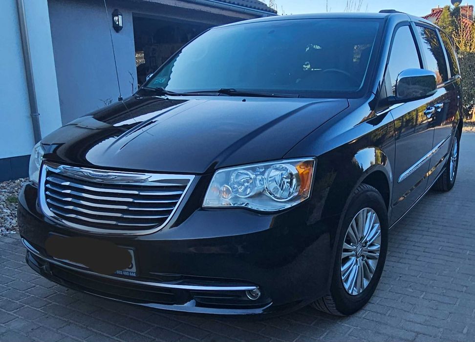 Chrysler Town and Country