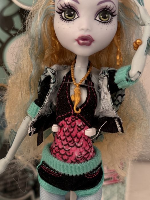 Лагуна Monster High