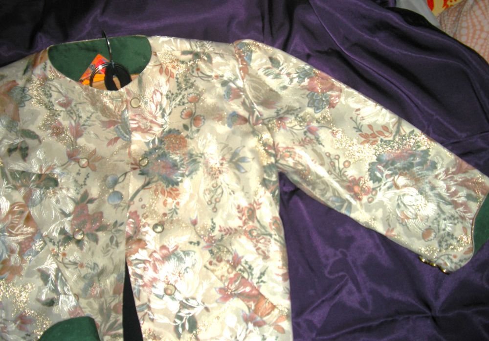 Marynarka,bolerko zakiert satyna brokat r.42