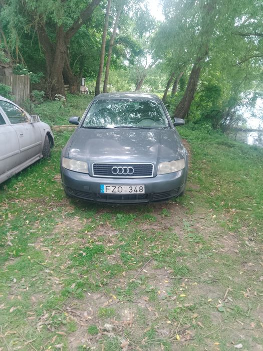 Продам Audi A4  2300$