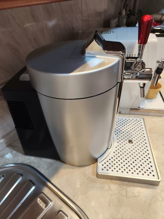 Máquina de cerveja de pressão Krups