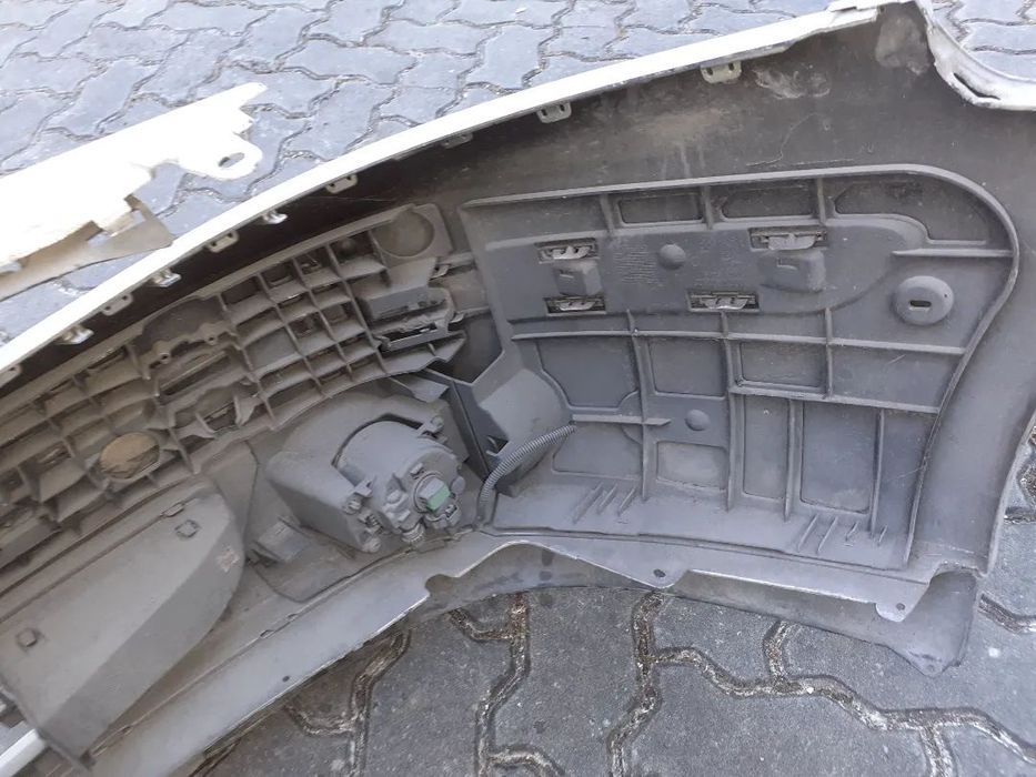 Para choques frente renault laguna 2006