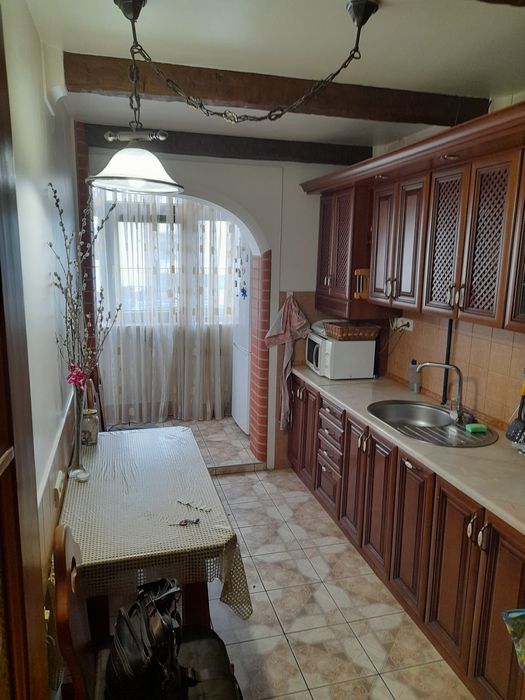 Здам 3 кiмн квартиру в центрi по вул С Бандери 44,Стрий