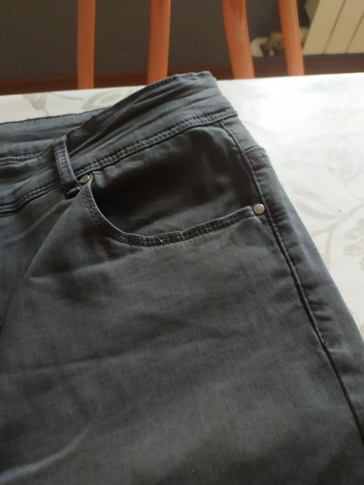 Damskie spodnie wyszczuplające