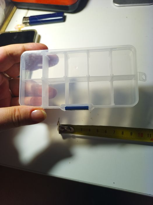 Органайзер пластиковий 10 комірок; висота 2см, ширина 6,5