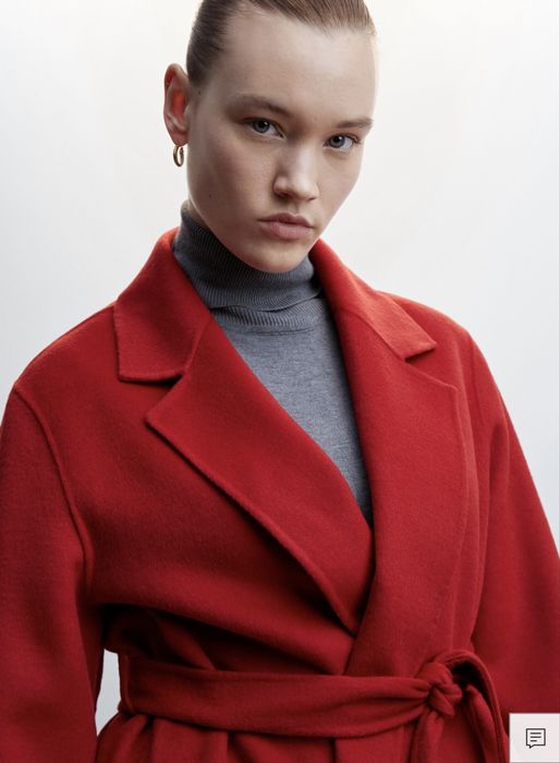 Пальто  легке червоне з поясом mango