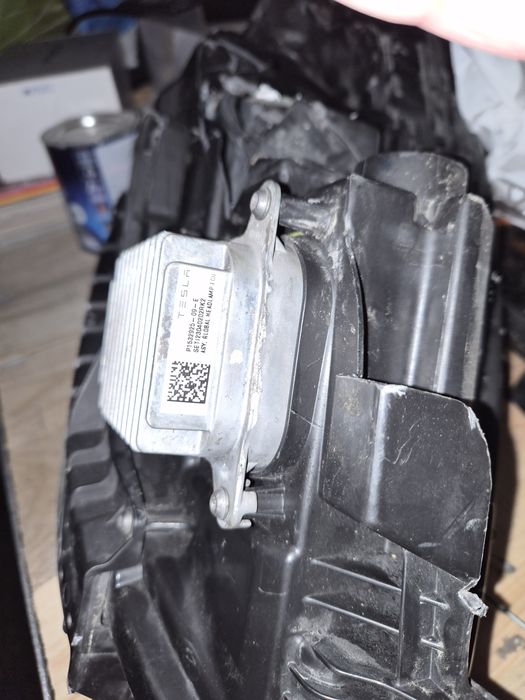 Фара Tesla model Y 2023