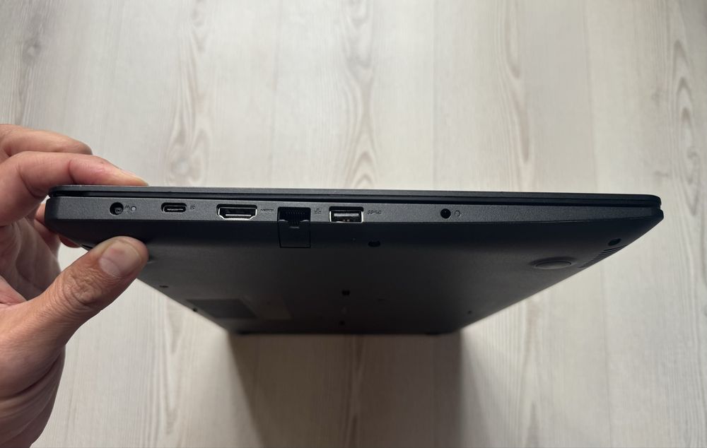 Ноутбук Dell Latitude 3590, FHD, i7, Ram 16Gb, SSD 256Gb