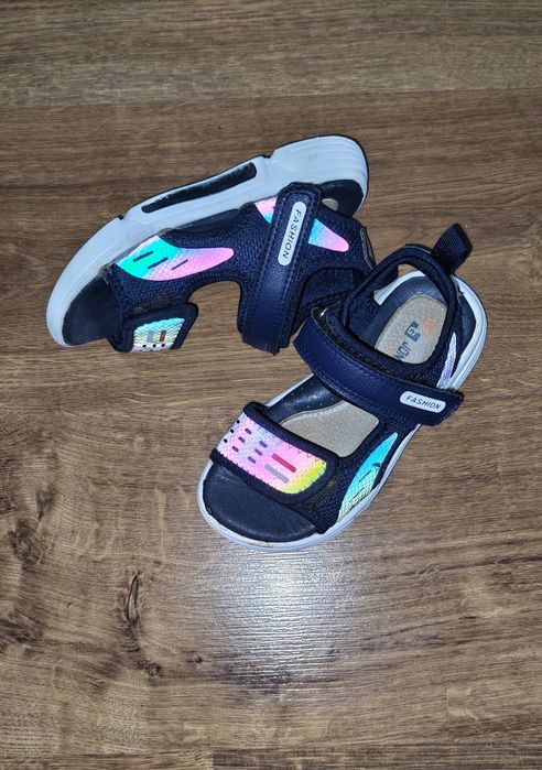 16 см світло відбивні босоніжки, сандалі